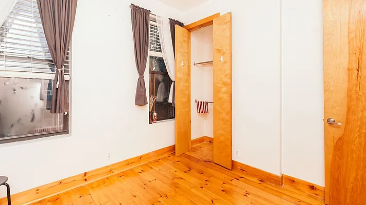 Rented by Nooklyn NYC LLC | media 20