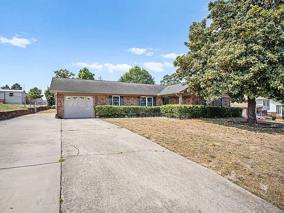 2nd image of 3420 Linderwood Dr