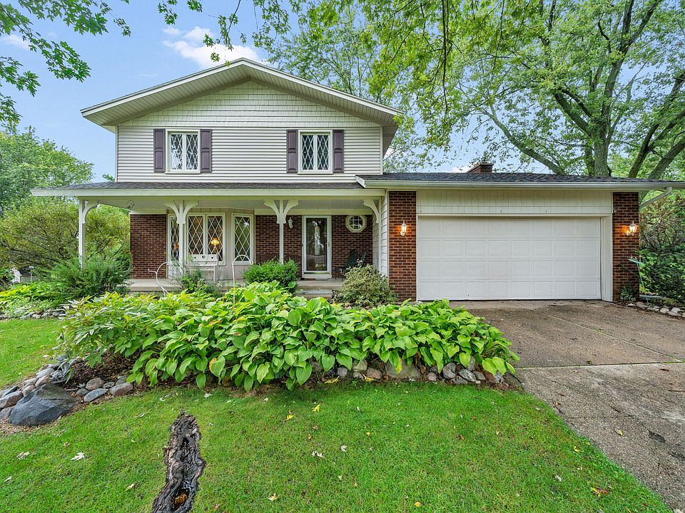 1st image of 12461 Daling Ct NW