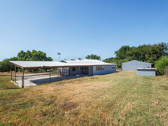 5th image of 3821 Fm 590 S