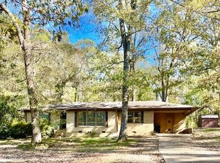 5209 Northwood Lake Dr E, Northport, AL 35473