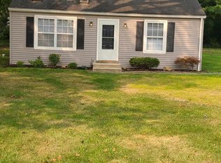 668 Columbia Rd, Westlake, OH 44145