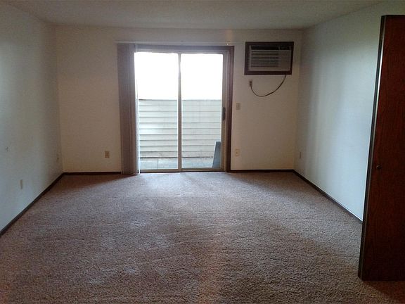 4th image of 1702 9th St N APT 101