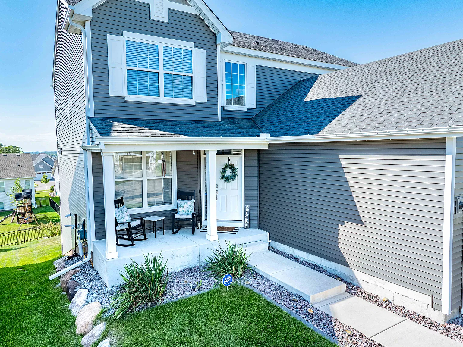 4 bed, 3088 sqft, $3,495 — Photo 4