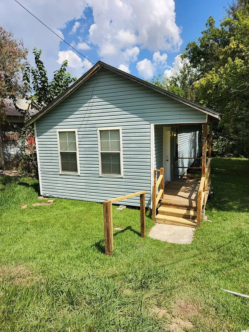House for Rent — Photo 1