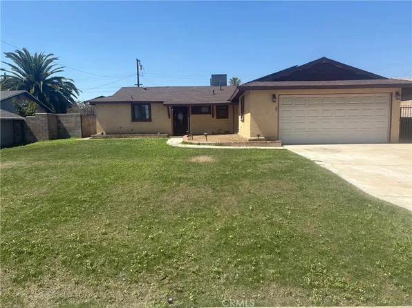 7936 Dumond Dr, Fontana, CA 92336