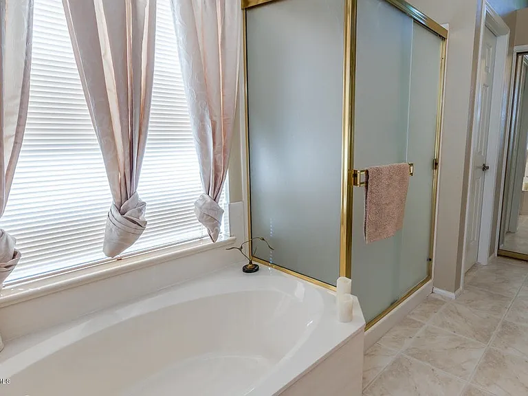 193 W Amanda Ln — Photo 16