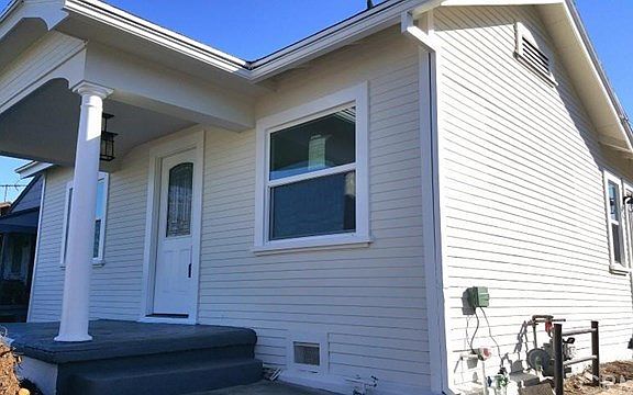 3rd image of 1332 W 73rd St