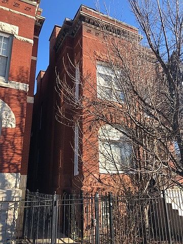 2nd image of 2934 W Warren Blvd
