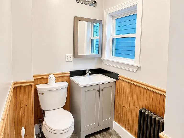 31 Adrian St #2 — Photo 11