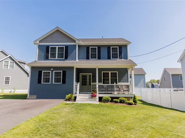 134A Cobble Hill Rd, Lincoln, RI 02865