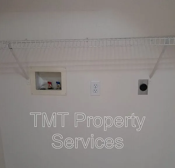 2537 Brunswick Dr — Photo 13
