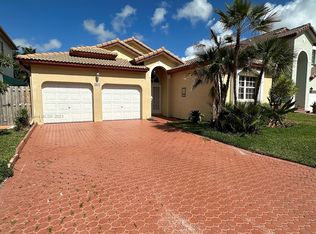 9817 NW 29th St, Doral, FL 33172