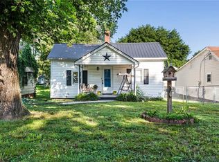 306 S 4th Ave, Mayodan, NC 27027