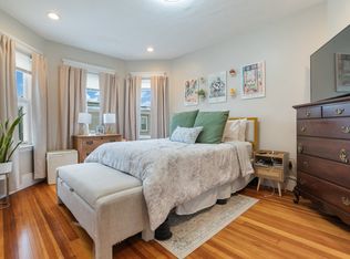 24 Buttonwood St APT 1, Dorchester, MA 02125