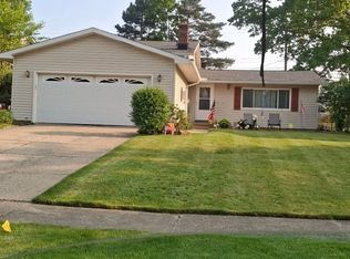 2590 Marda Dr, Parma, OH