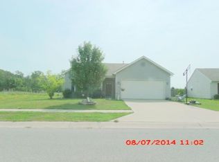2028 Morgan Creek Dr, Fort Wayne, IN 46808