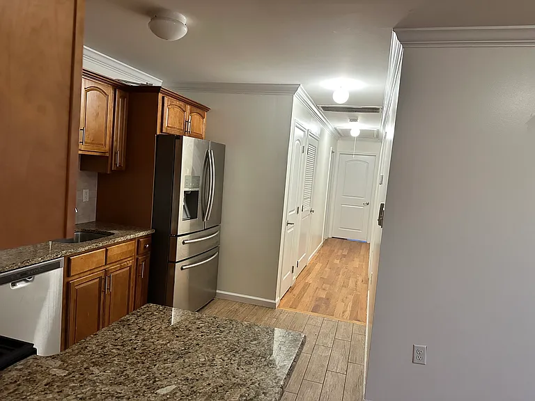 452 Fulton St — Photo 2