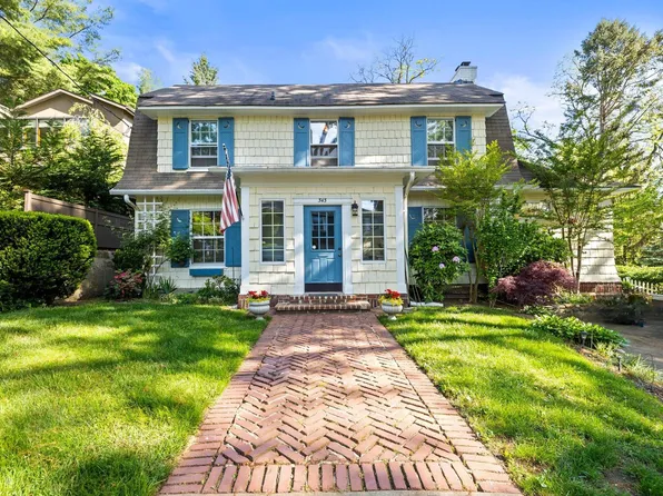 343 Ridge Road, Douglaston, NY 11363