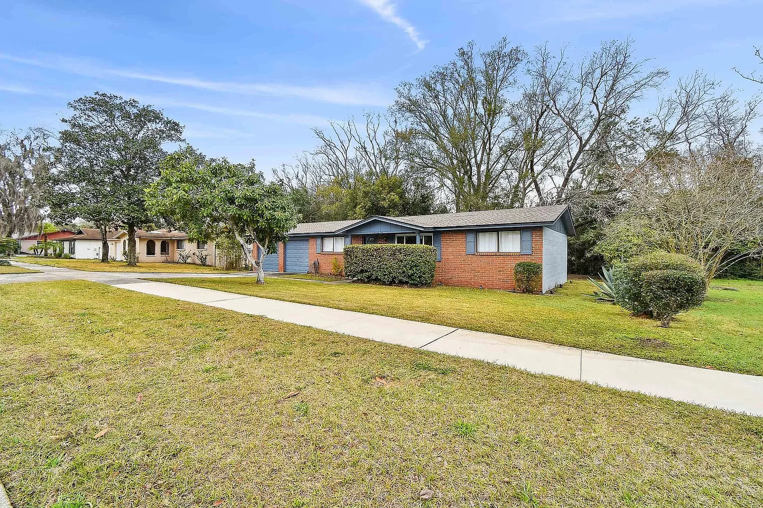 3 bed, 1400 sqft, $1,590 — Photo 1