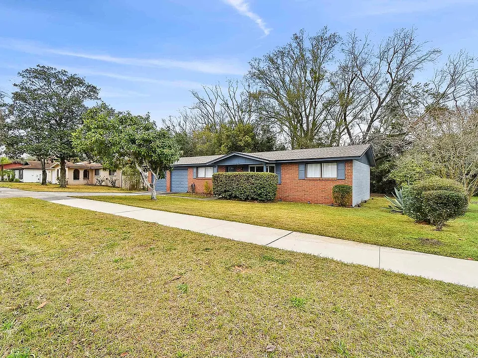 8657 Moss Haven Rd