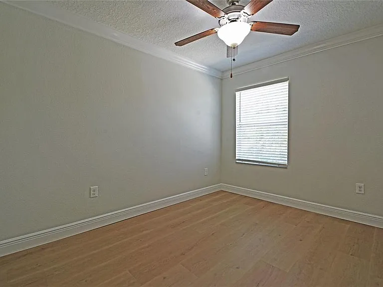 11925 Greengate Dr — Photo 40
