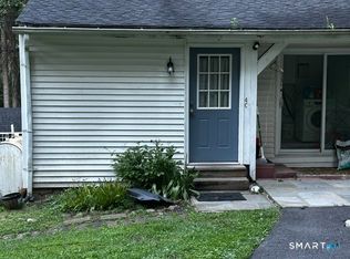 4 Eastview Dr APT C, New Milford, CT 06776