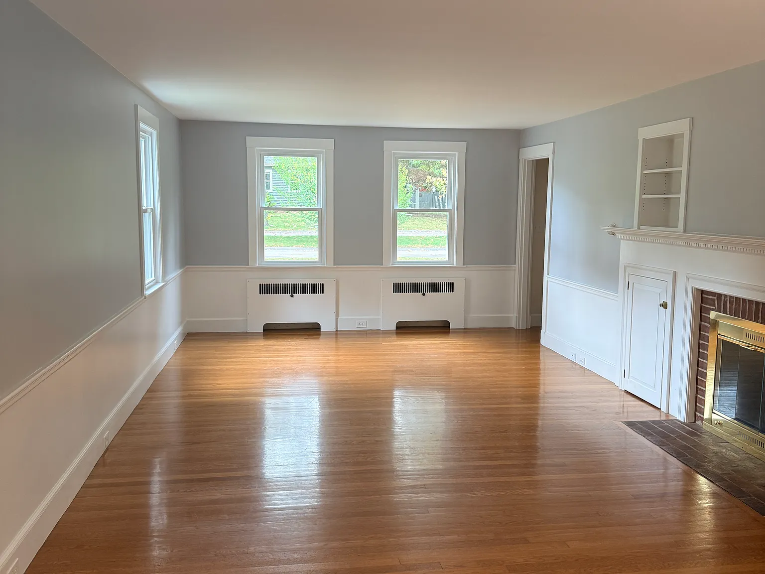 2 bed, 1.0 bath, $3,300 — Photo 4