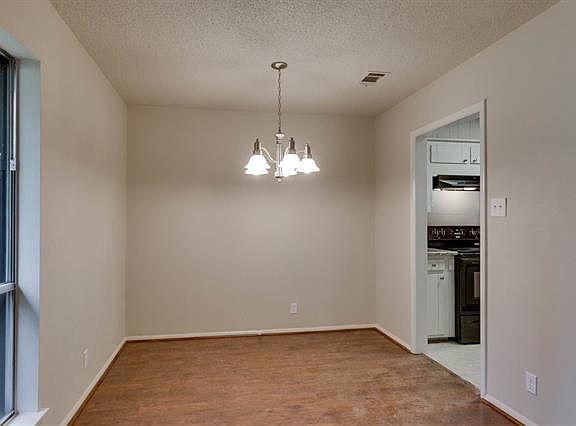 5th image of 416 Crosstimber Dr