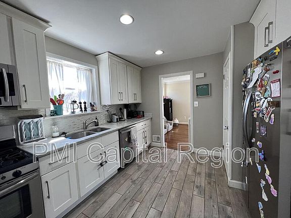 4th image of 5005 Druid Dr