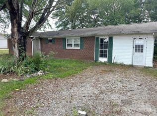 138 Windy Hill Dr, Forest City, NC 28043