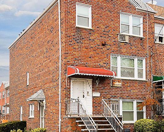 4th image of 8003 Avenue