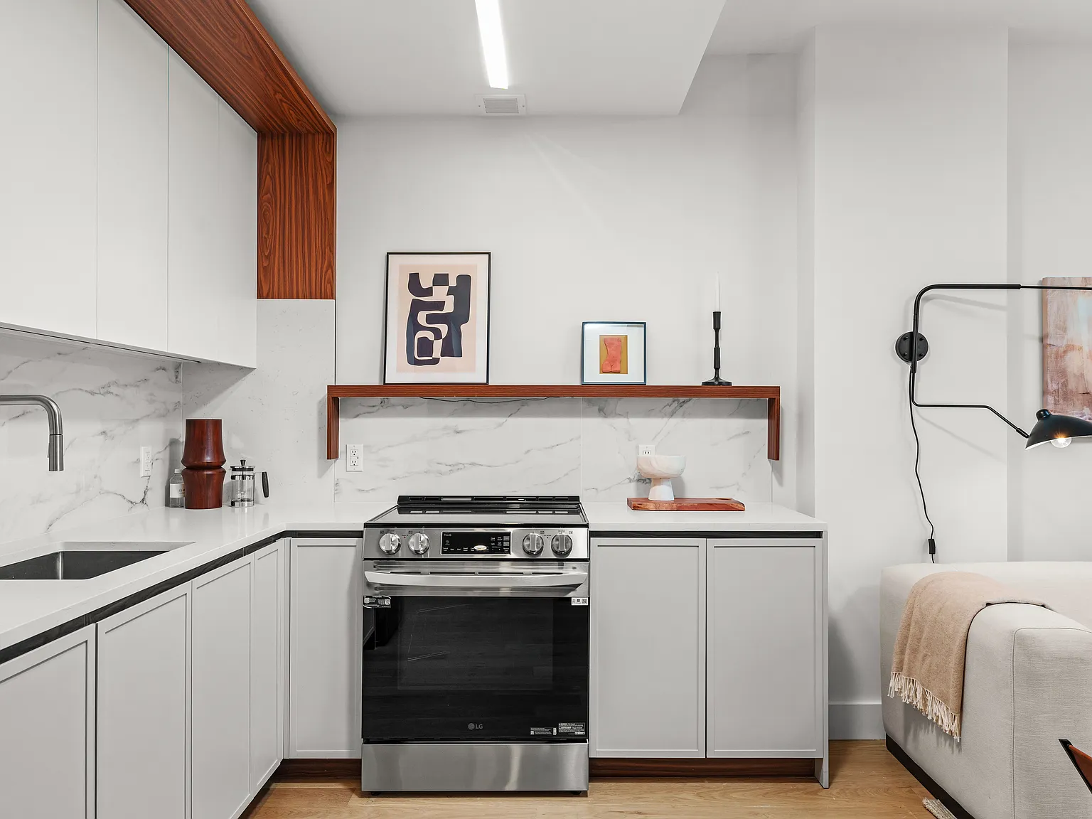 570 Fulton Street — Photo 4