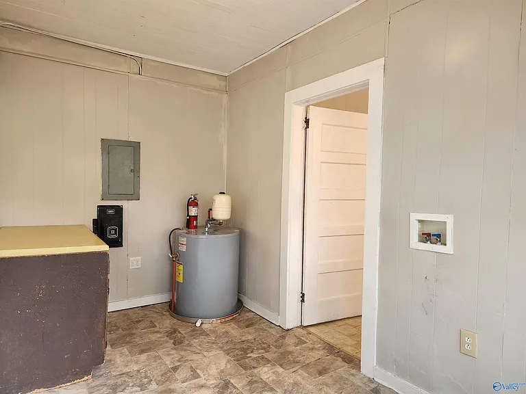 721 S Market St — Photo 12