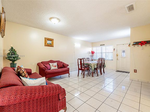 5th image of 2550 W 60th Pl APT 106-19