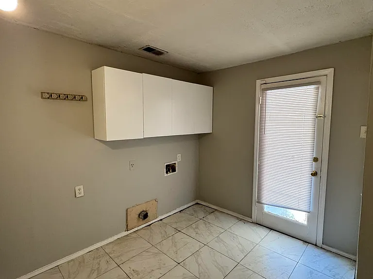 4956 Durbin Ave — Photo 6