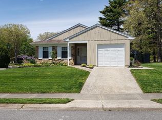 210 Yorktowne Dr, Little Egg Harbor, NJ 08087