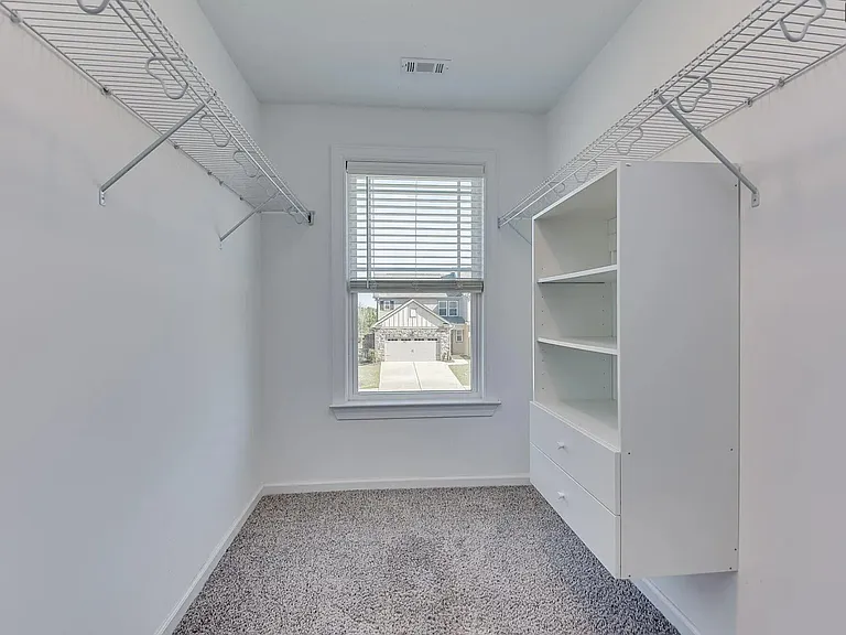540 Vinings Dr — Photo 31