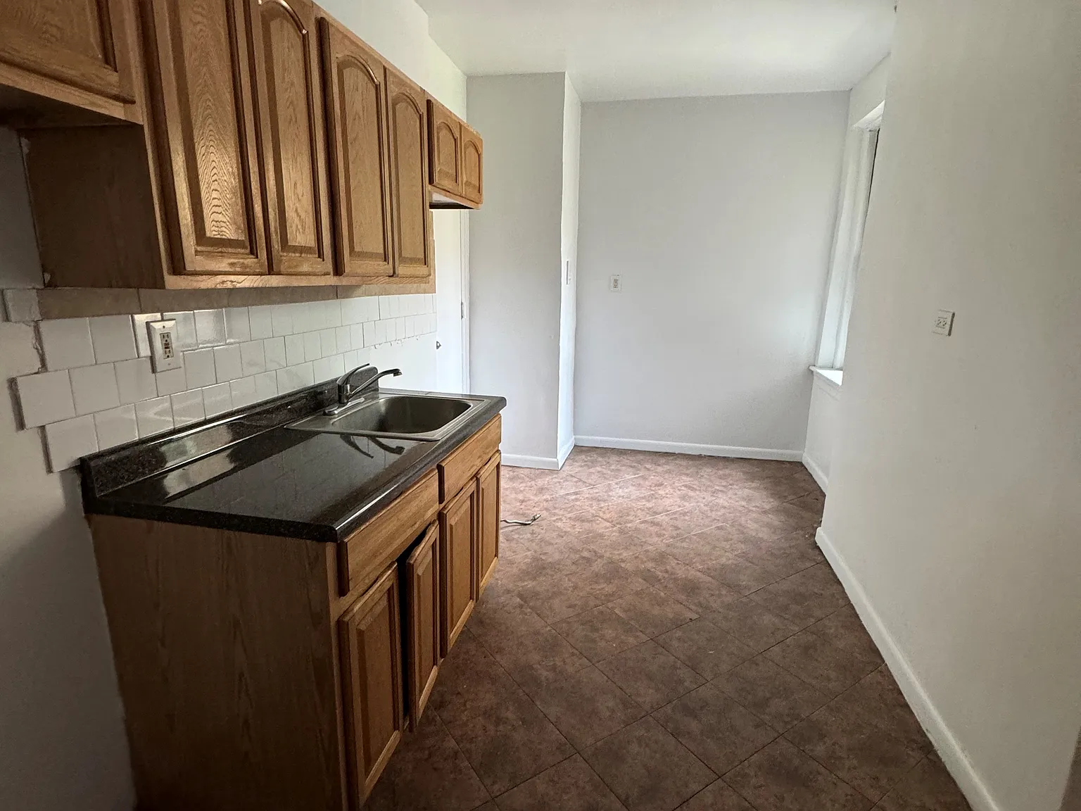 1 bed, 750 sqft, $2,050 — Photo 4