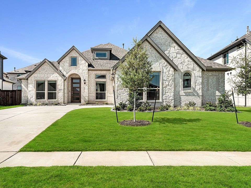 1st image of 1051 Canterbury Ln
