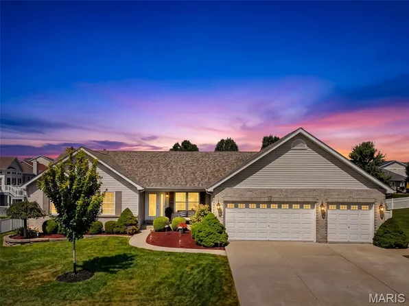 331 Fallon Pkwy, Saint Peters, MO 63376