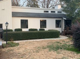 8401 Raintree Ln, Charlotte, NC 28277