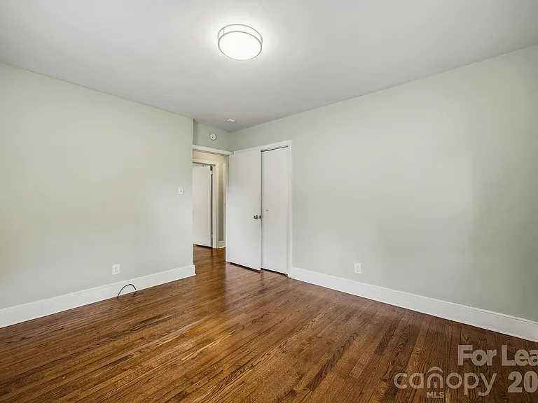2727 Springway Dr — Photo 21