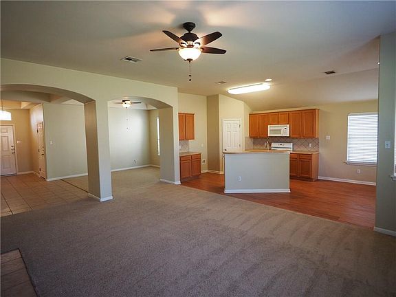 4th image of 1406 Laguna Cv