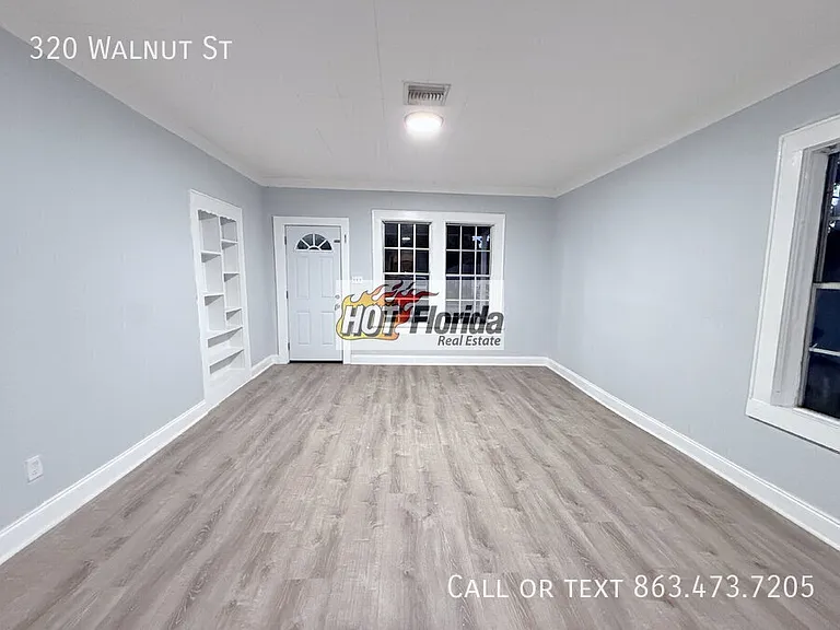 320 Walnut St — Photo 6