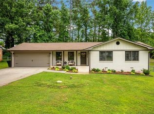 2418 Thrasher Rd, Buford, GA 30519