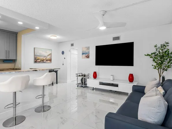 3232 Canal Drive #3, Pompano Beach, FL 33062