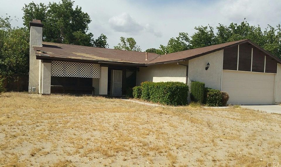 1st image of 15153 Dakota Ct