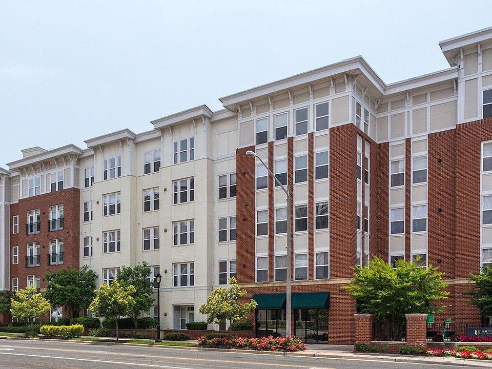 1st image of 2655 Prosperity Ave APT 109