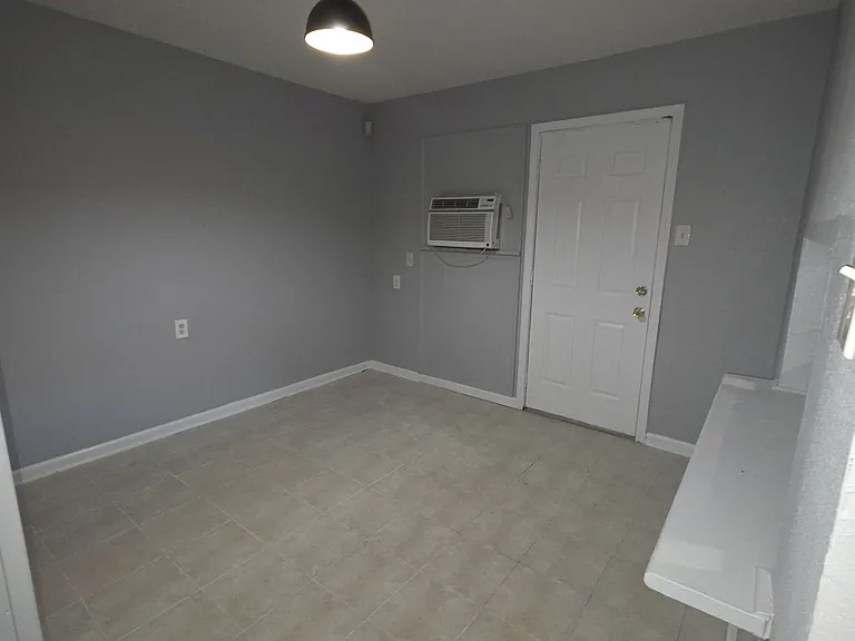 7843-7845 Sail St — Photo 6